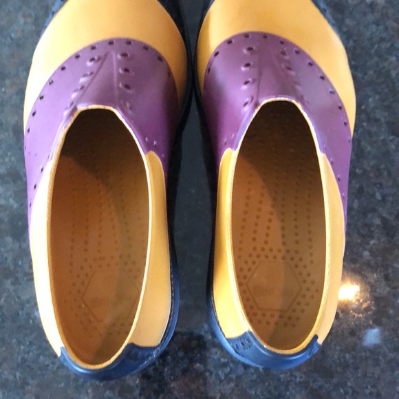 Like New Biion Shoes - Picture 4 of 7